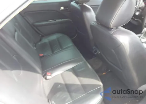 2011 Ford Fusion Hybrid z USA, uszkodzony, nr VIN 3FADP0L35BR271499